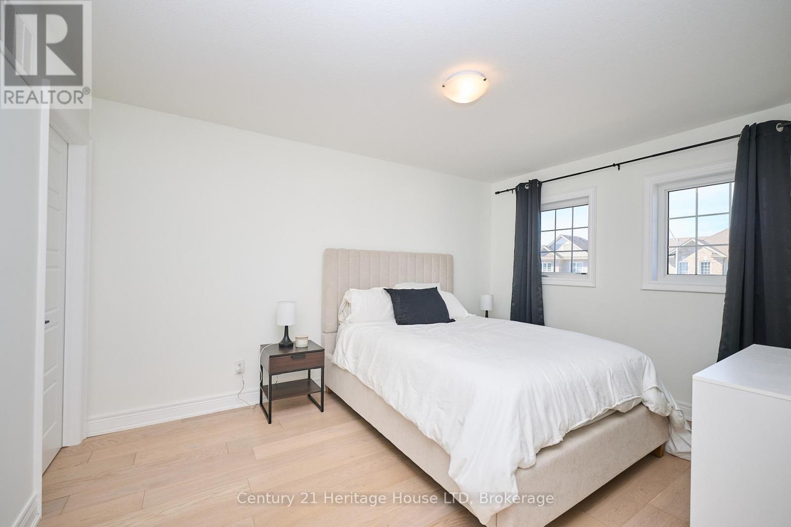 439 Viking Street, Fort Erie, Ontario  L2A 0E8 - Photo 15 - X12354146