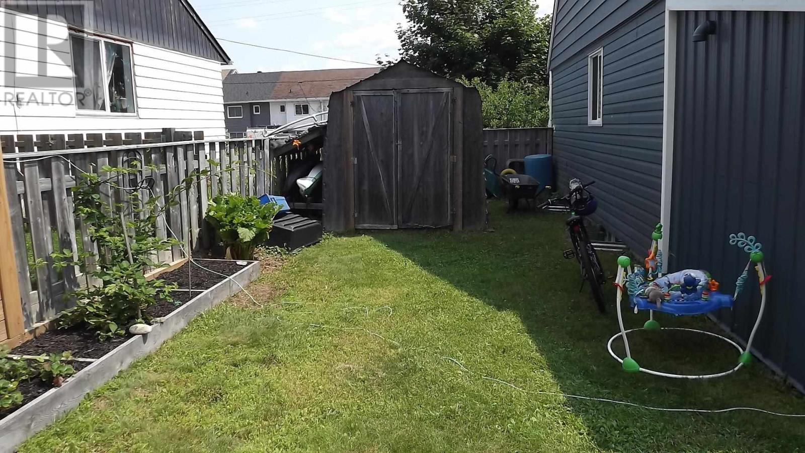 144 Hillside Dr S, Elliot Lake, Ontario  P5A 1N1 - Photo 34 - SM252205