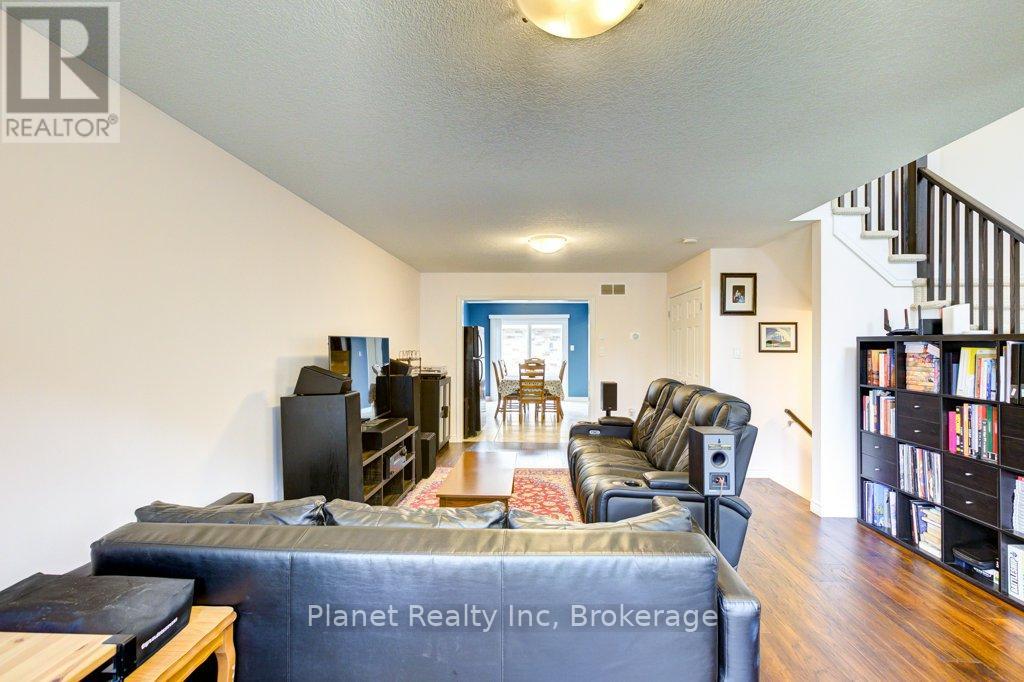 52 - 105 Bard Boulevard, Guelph (Pineridge/westminster Woods), Ontario  N1L 0E2 - Photo 10 - X12354187
