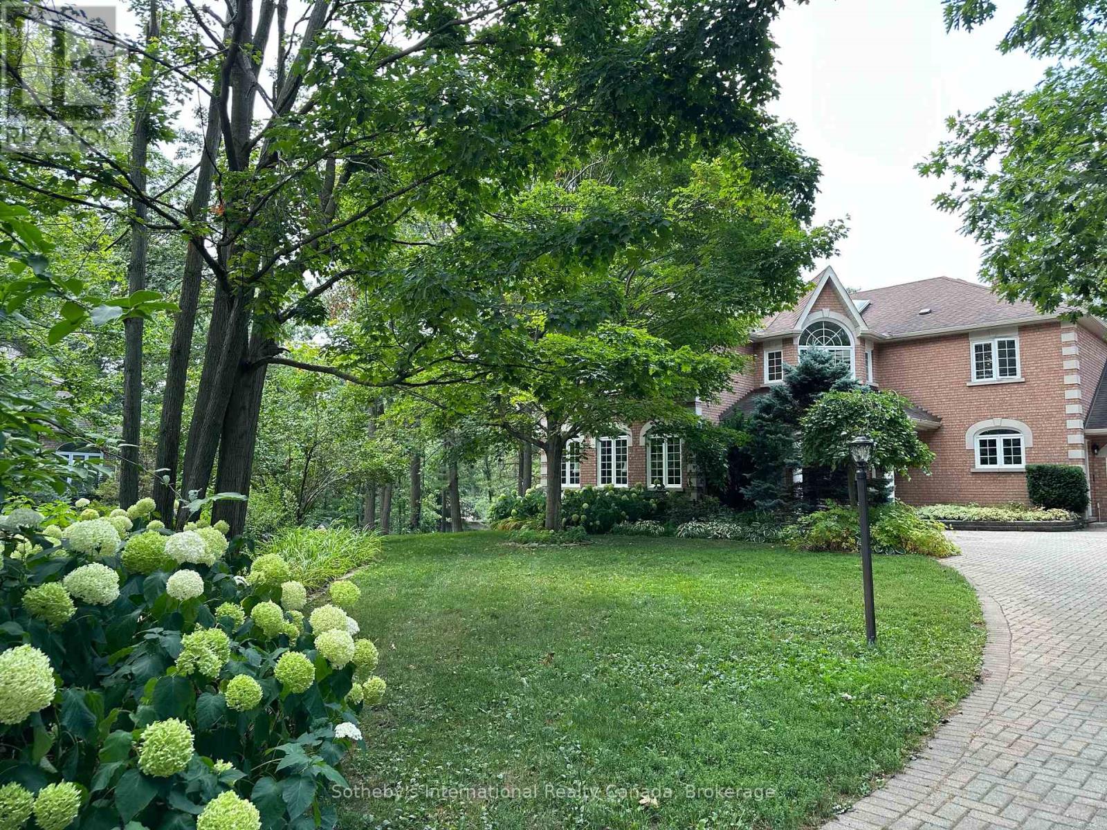 33 Edgecombe Terrace, Springwater, Ontario  L9X 0S2 - Photo 42 - S12341912
