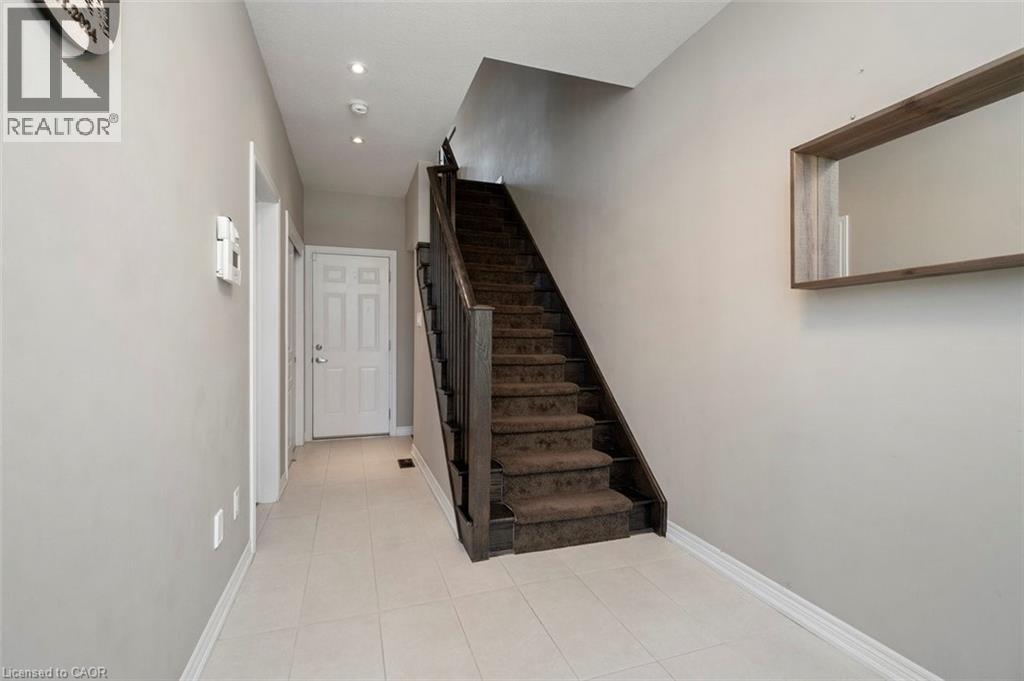 215 Dundas Street E Unit# 9, Waterdown, Ontario  L8B 0X2 - Photo 5 - 40761537