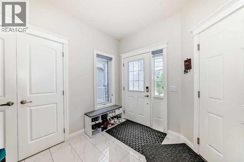 120 Red Sky Gardens Ne, Calgary, Alberta  T3N 1N1 - Photo 3 - A2249273