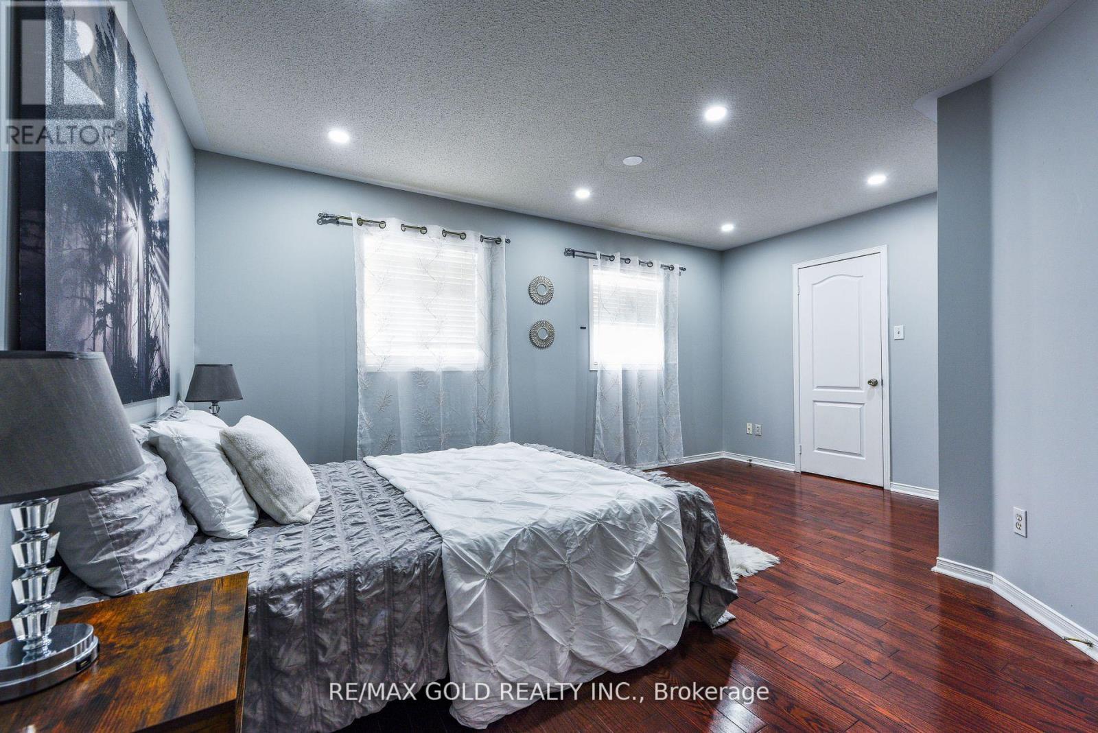 92 Penbridge Circle, Brampton, Ontario  L7A 2R1 - Photo 20 - W12354178