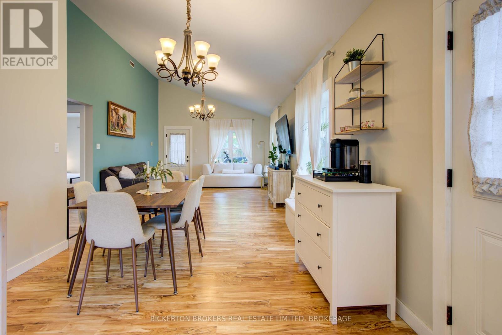 6 Yonge Street, Lansdowne Village, Ontario  K0E 1L0 - Photo 24 - X12354241