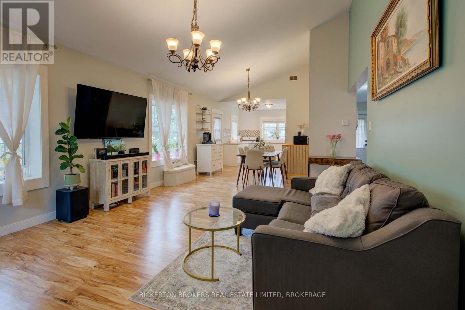 6 Yonge Street, Lansdowne Village, Ontario  K0E 1L0 - Photo 30 - X12354241