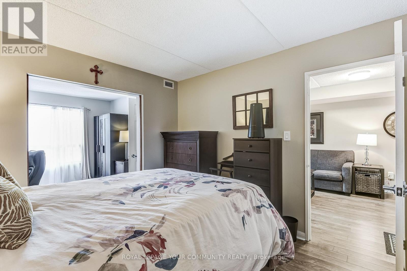 101 - 250 Pine Grove Road, Vaughan (Islington Woods), Ontario  L4L 9M6 - Photo 23 - N12352850