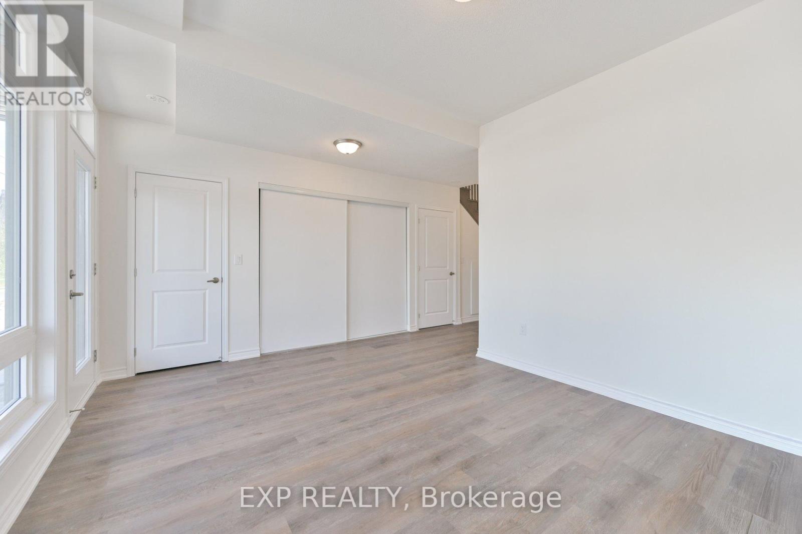 48 Wyn Wood Lane, Orillia, Ontario  L3V 8P7 - Photo 12 - S12333885
