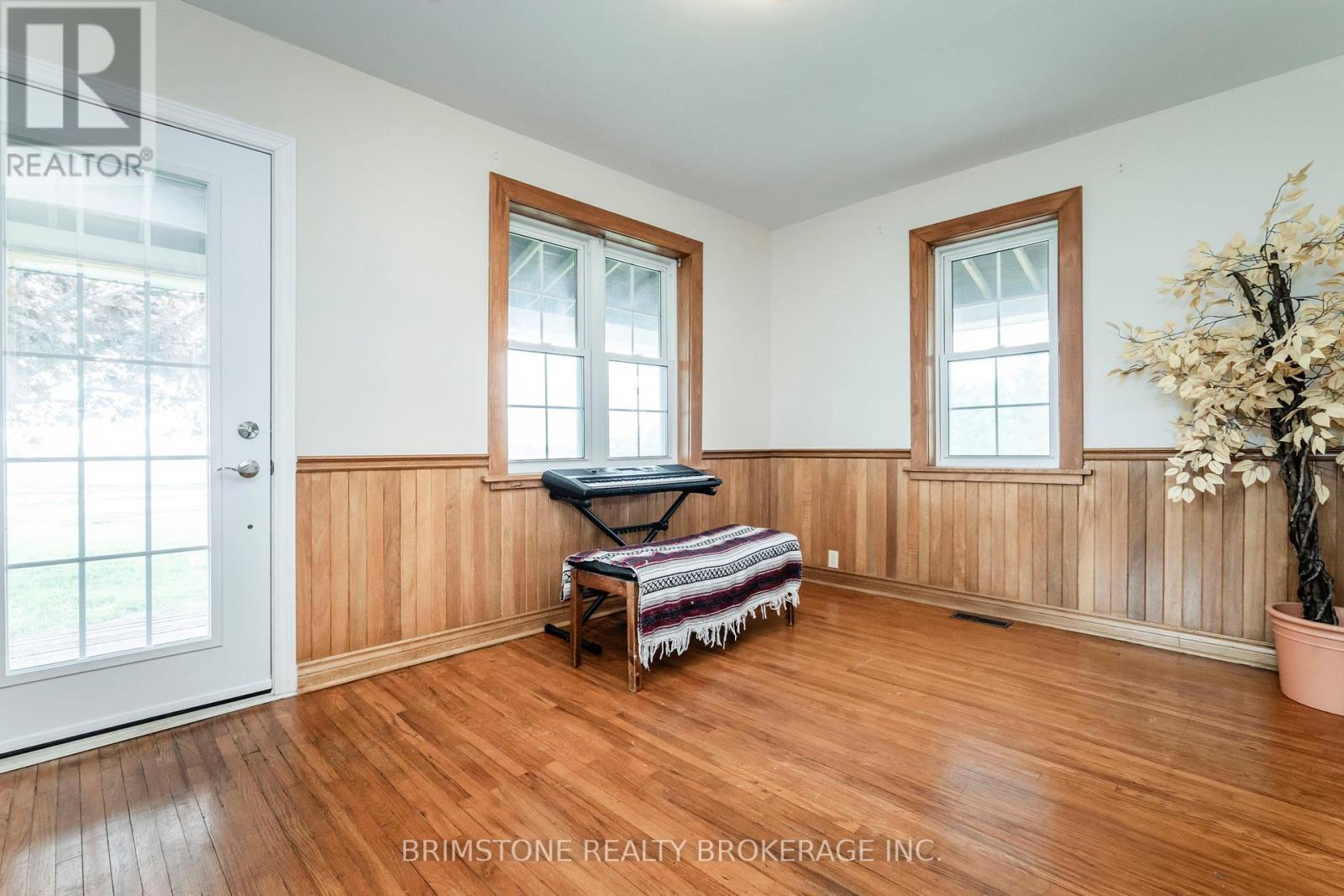 936488 Dufferin County Road 18 Road, Mulmur, Ontario  L9V 0L5 - Photo 17 - X12354155