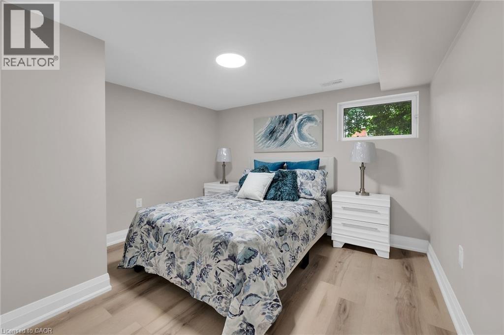 174 East 34th Street, Hamilton, Ontario  L8V 3W6 - Photo 29 - 40761114