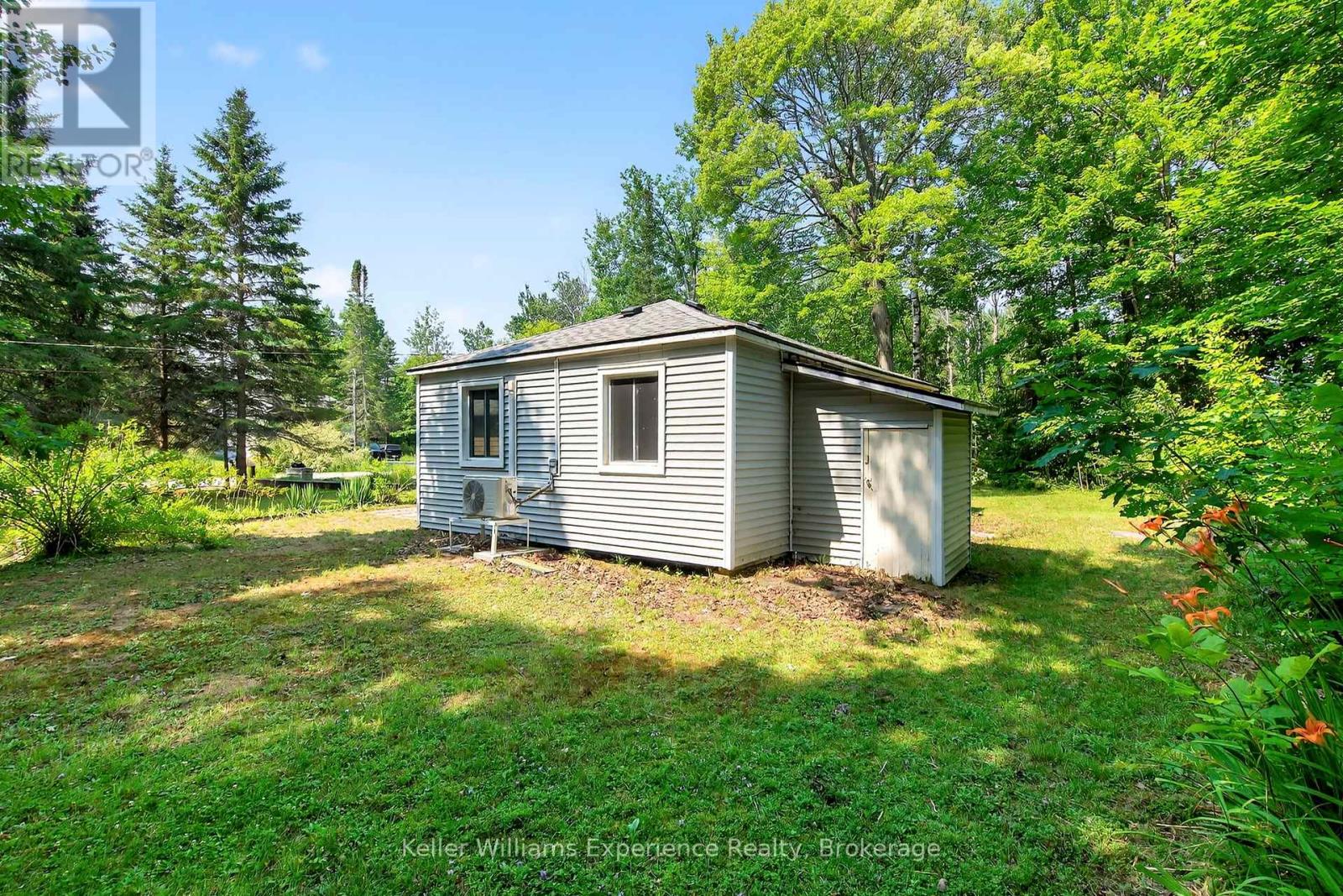 180&184 Silver Birch Crescent, Tay, Ontario  L0K 1R0 - Photo 29 - S12354197