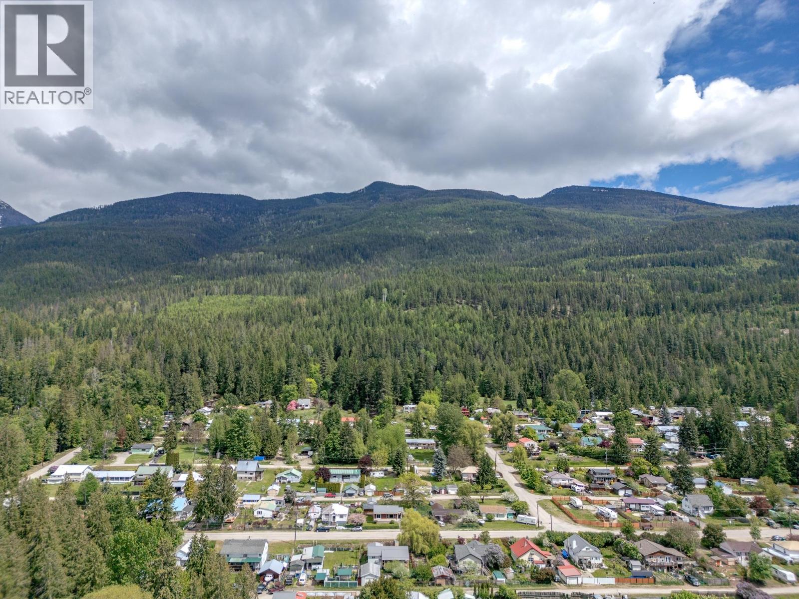 1610 Eastman Avenue, Riondel, British Columbia  V0B 2B0 - Photo 26 - 10359991