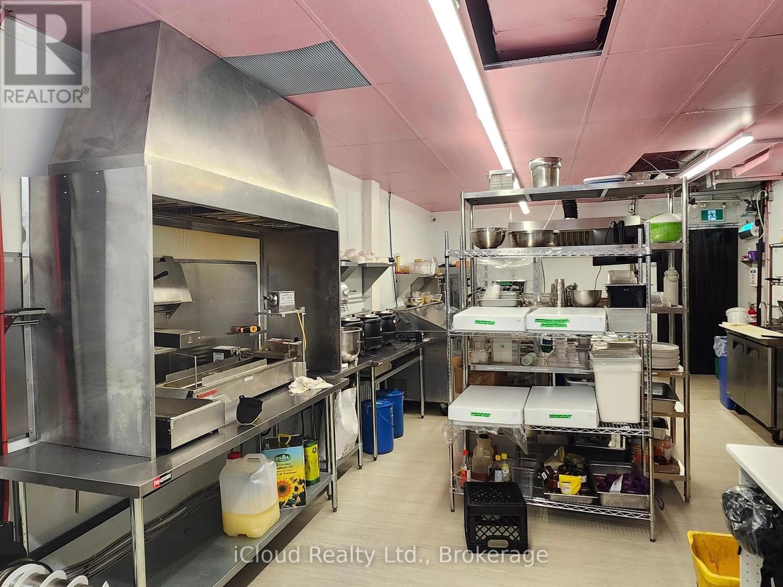 993 Bloor Street W, Toronto, Ontario  M6H 1M1 - Photo 15 - C12293144