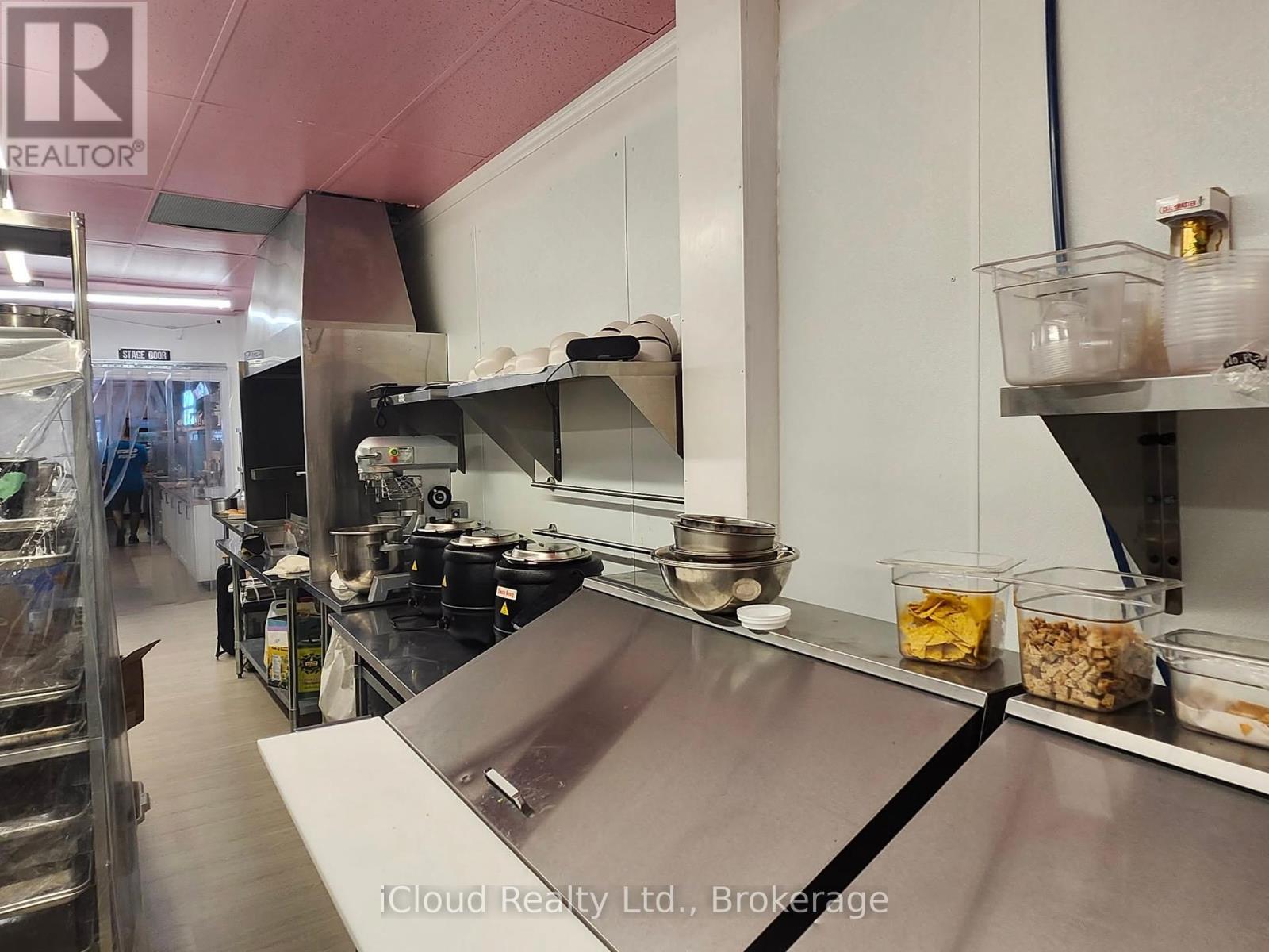 993 Bloor Street W, Toronto, Ontario  M6H 1M1 - Photo 17 - C12293144