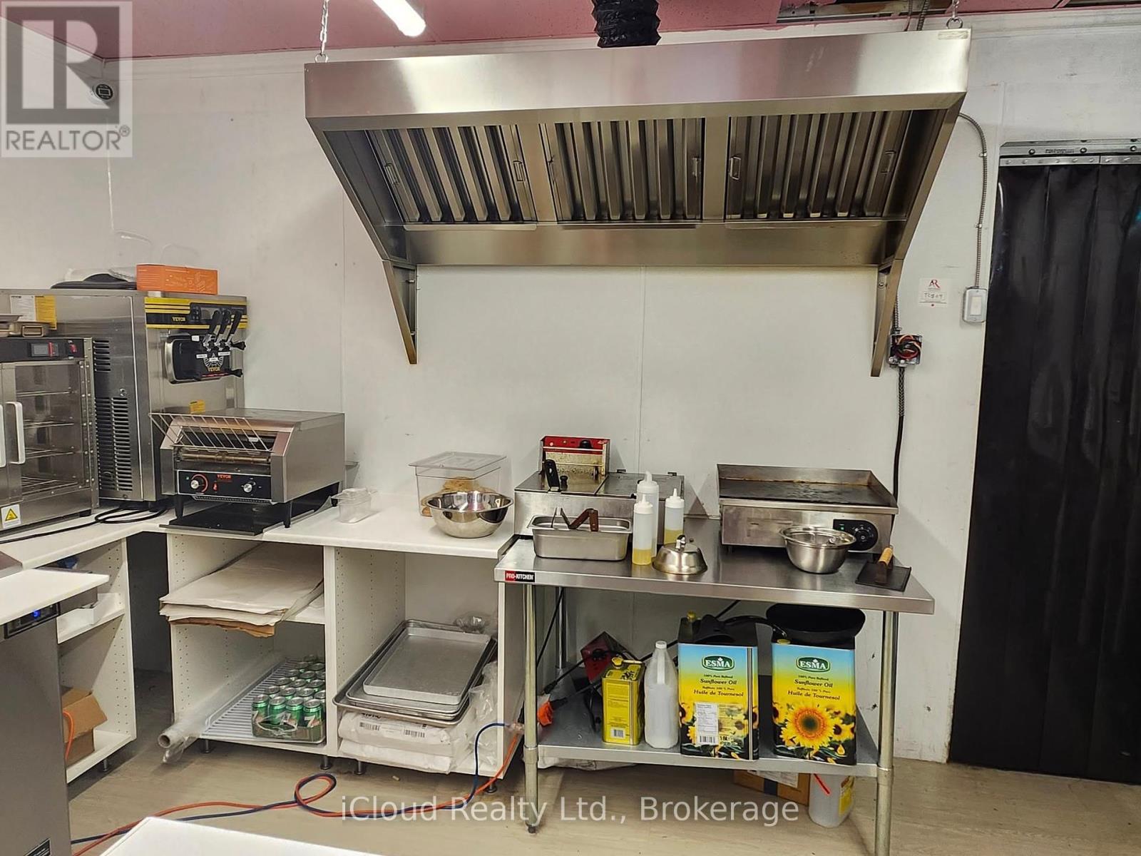 993 Bloor Street W, Toronto, Ontario  M6H 1M1 - Photo 18 - C12293144