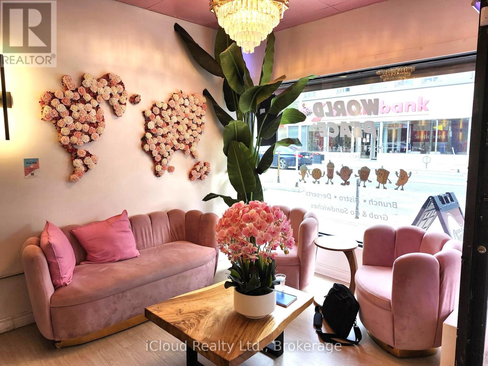 993 Bloor Street W, Toronto, Ontario  M6H 1M1 - Photo 2 - C12293144