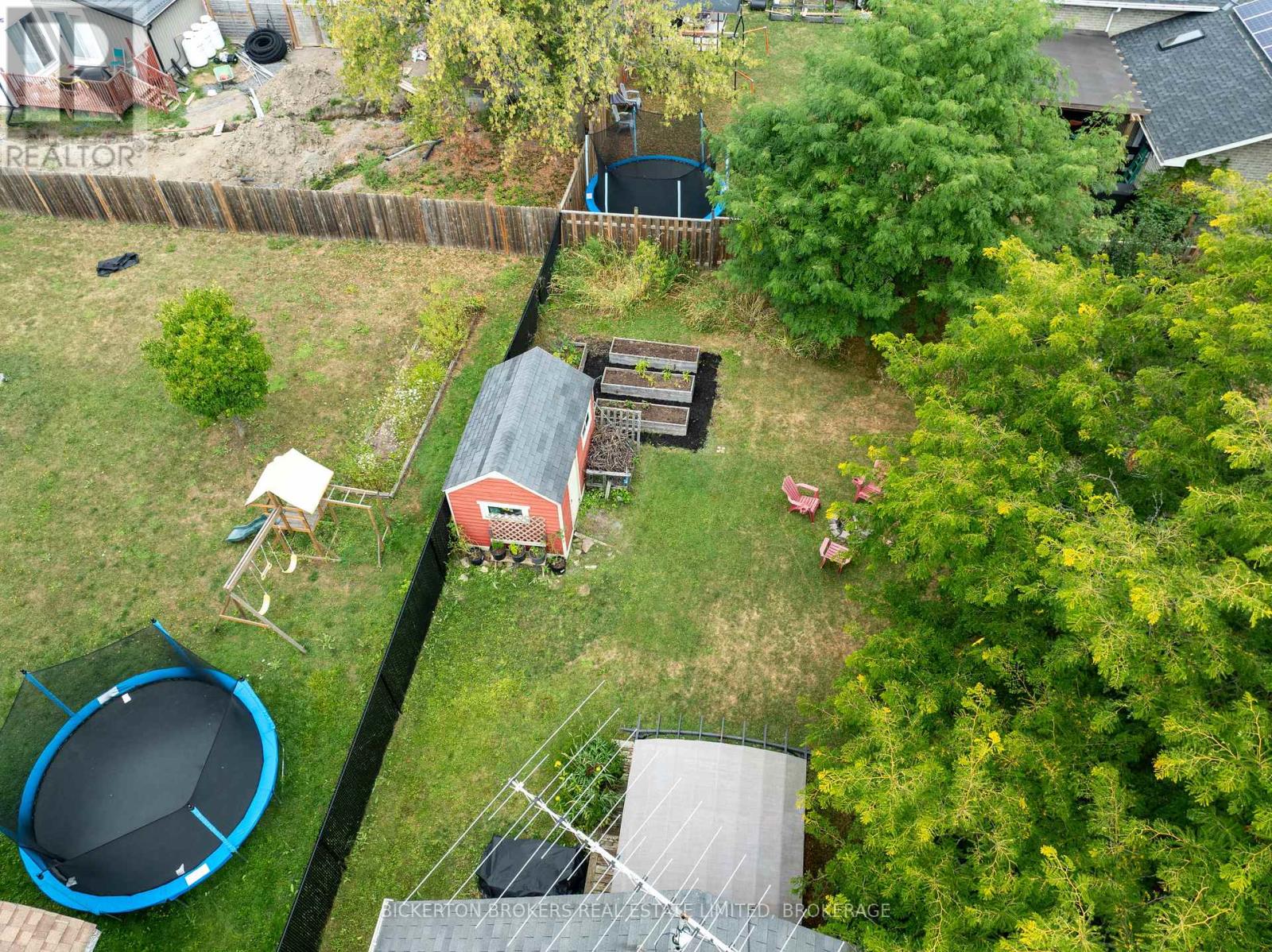 6 Yonge Street, Lansdowne Village, Ontario  K0E 1L0 - Photo 5 - X12354241
