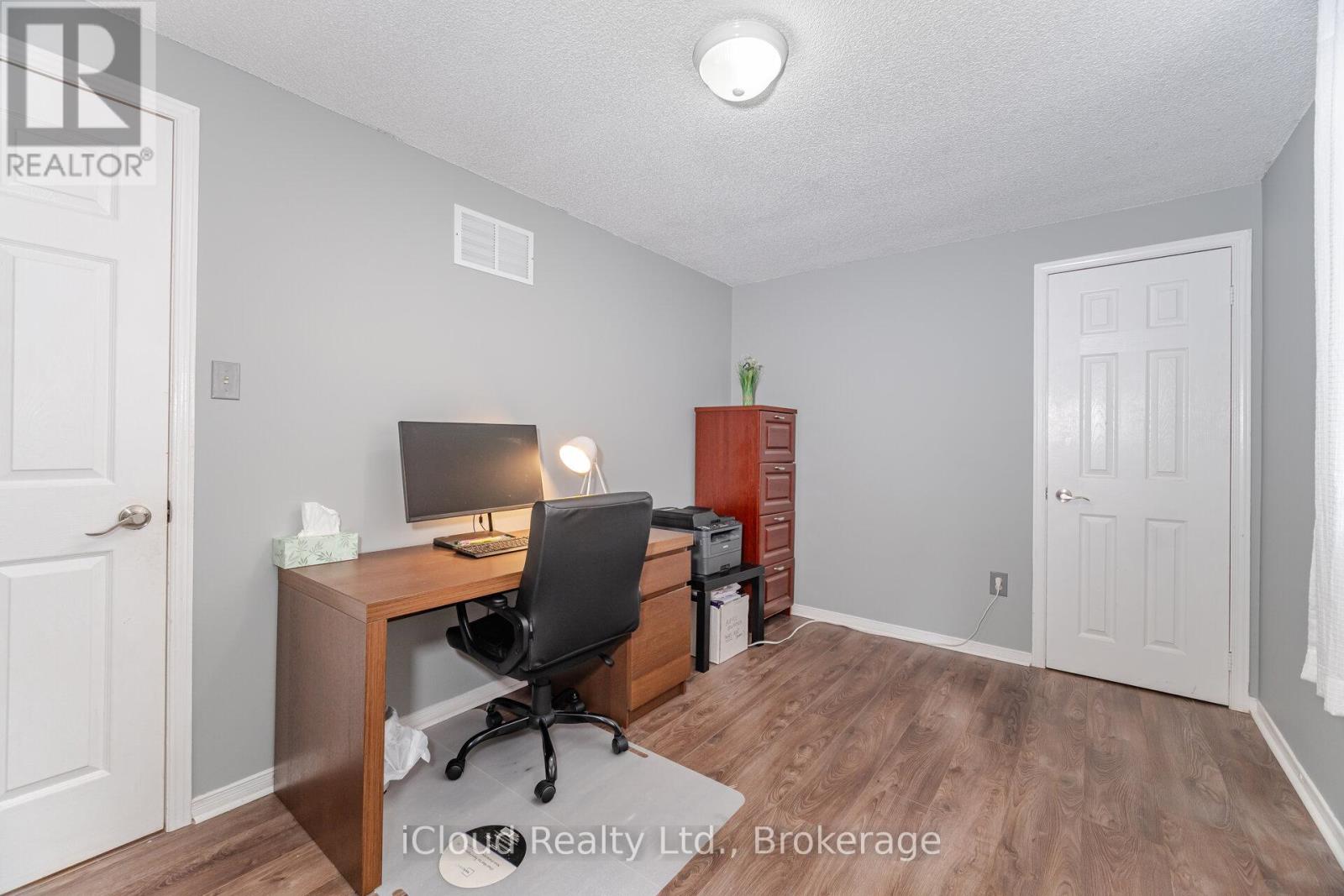 109 Heydon Avenue, New Tecumseth, Ontario  L9R 1N6 - Photo 33 - N12337132