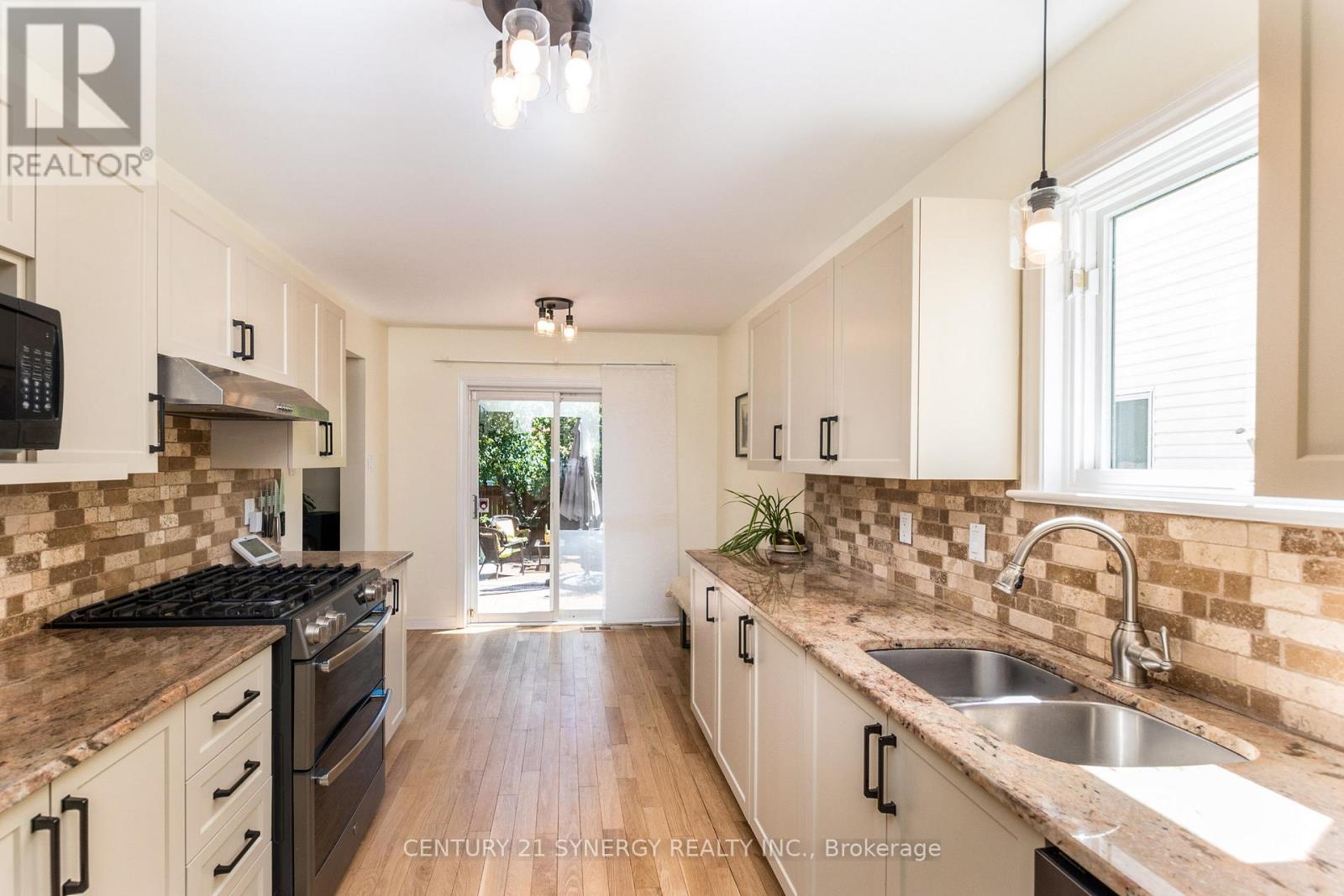 249 Markland Crescent E, Ottawa, Ontario  K2G 6A7 - Photo 14 - X12349831