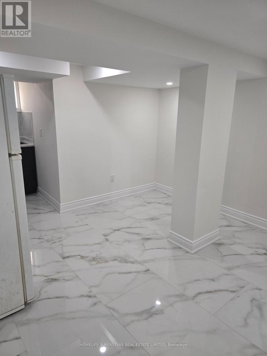 918 Islington (Bsmnt) Avenue, Toronto, Ontario  M8Z 4P3 - Photo 10 - W12350759