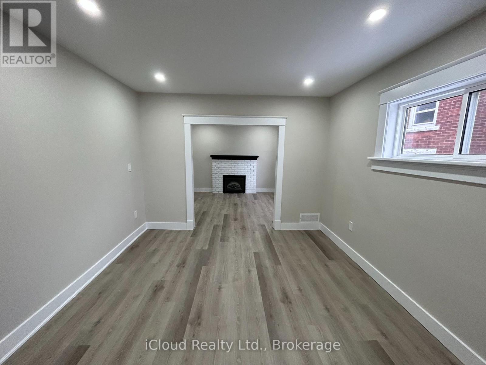 Unit 1 - 152 Weber Street E, Kitchener, Ontario  N2H 1C9 - Photo 11 - X12341106