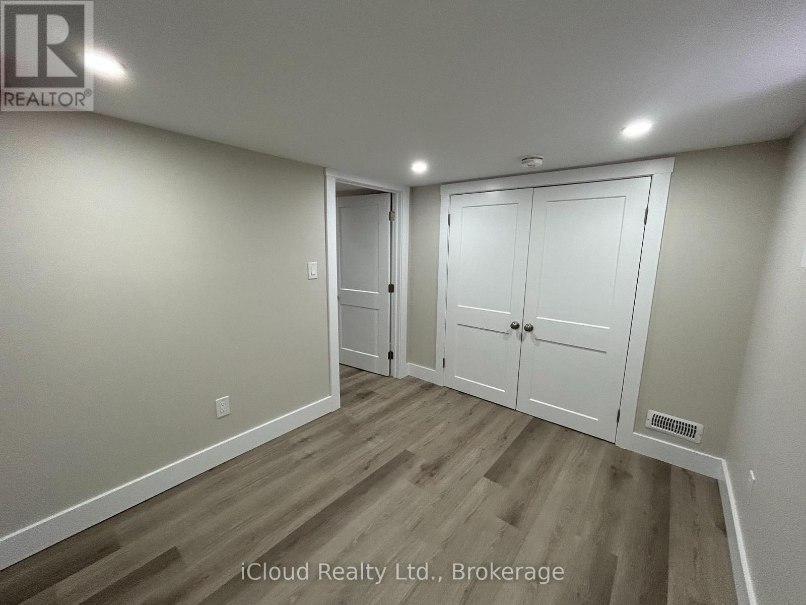 Unit 1 - 152 Weber Street E, Kitchener, Ontario  N2H 1C9 - Photo 43 - X12341106
