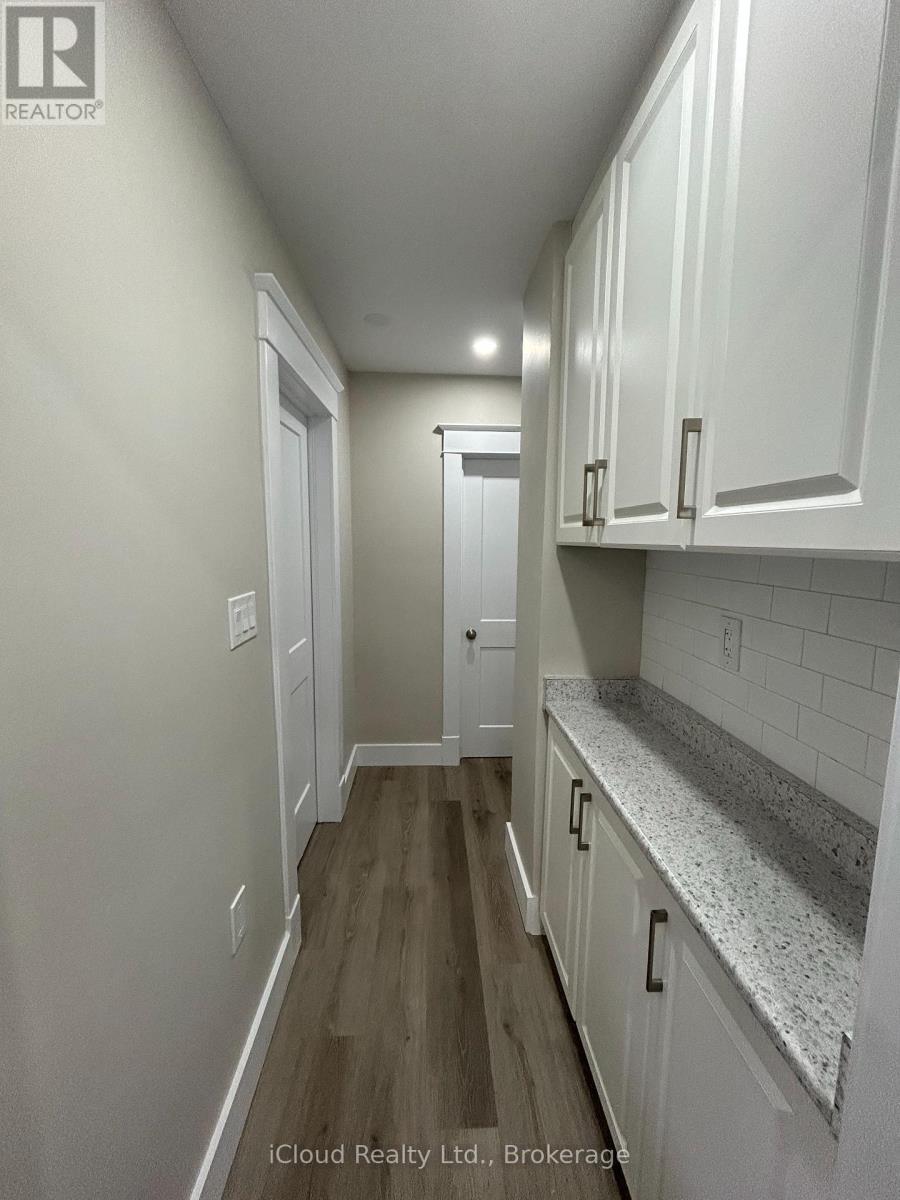 Unit 1 - 152 Weber Street E, Kitchener, Ontario  N2H 1C9 - Photo 12 - X12341106