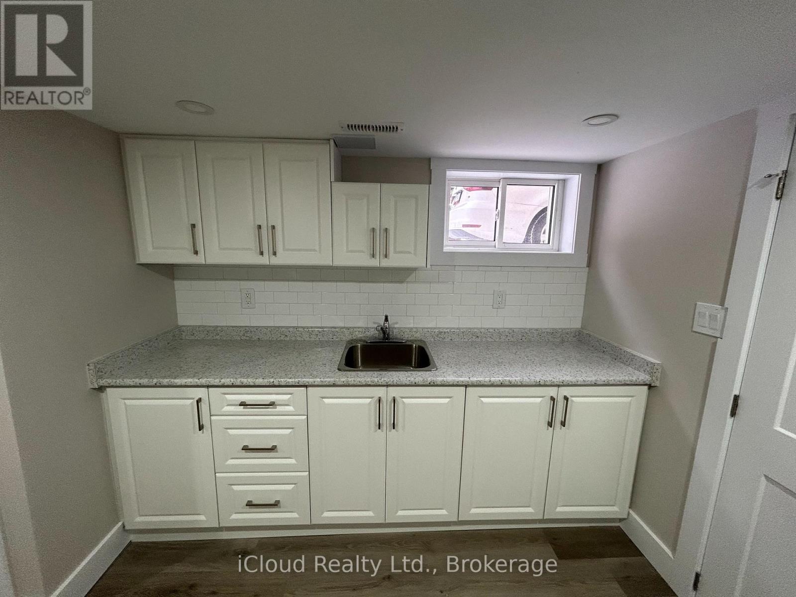 Unit 1 - 152 Weber Street E, Kitchener, Ontario  N2H 1C9 - Photo 29 - X12341106