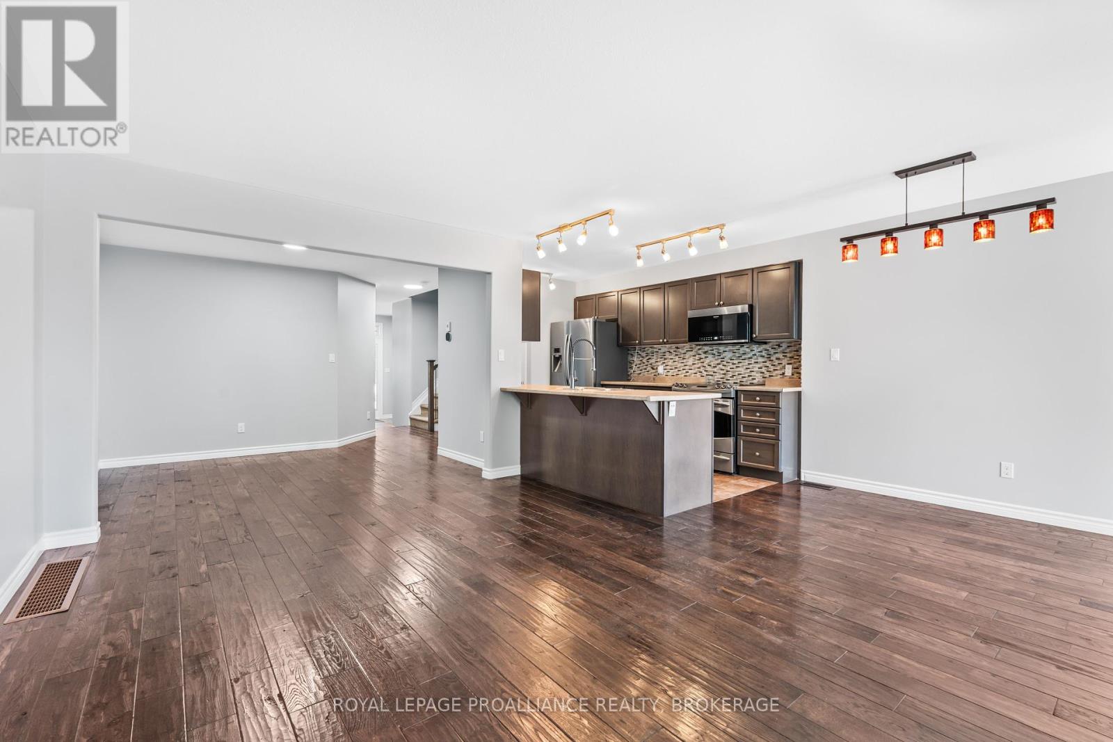 1584 Davenport Crescent, Kingston, Ontario  K7P 0H5 - Photo 10 - X12354415