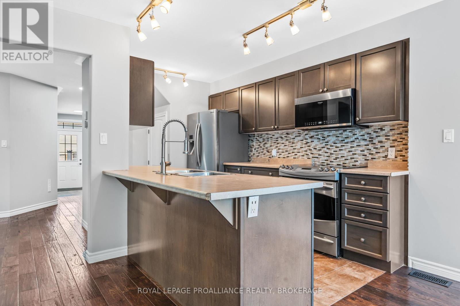 1584 Davenport Crescent, Kingston, Ontario  K7P 0H5 - Photo 13 - X12354415