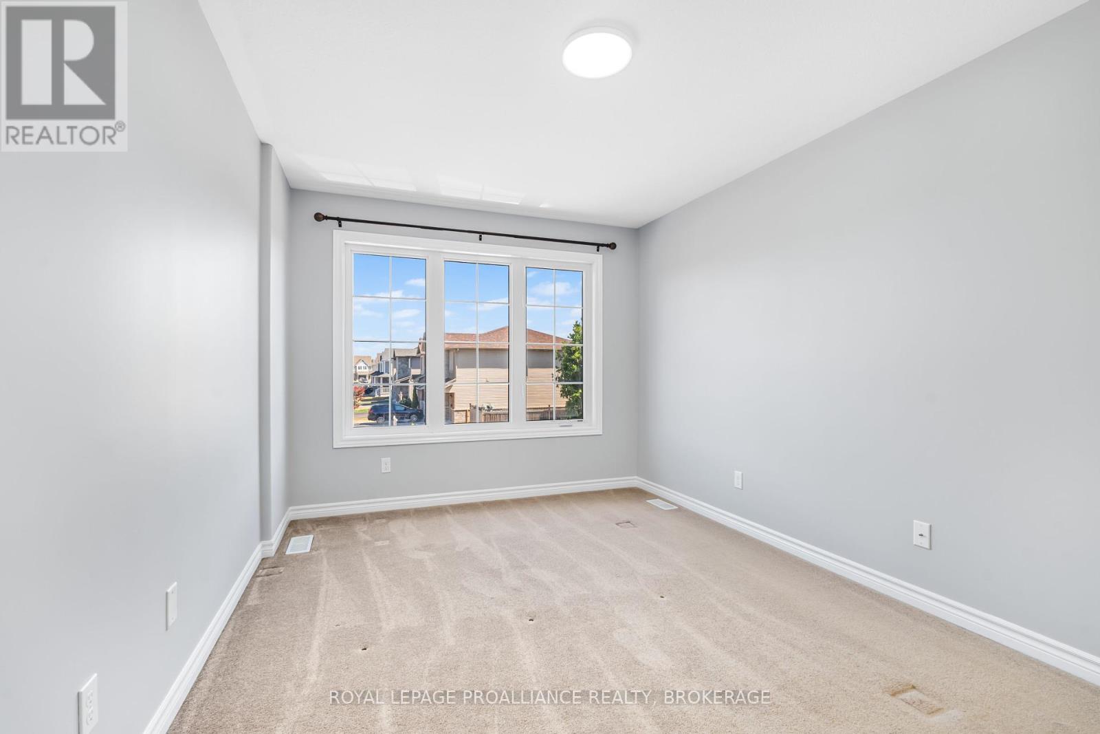 1584 Davenport Crescent, Kingston, Ontario  K7P 0H5 - Photo 17 - X12354415
