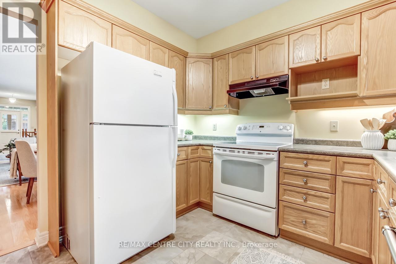 243 - 2025 Meadowgate Boulevard, London South, Ontario  N6M 1K9 - Photo 11 - X12354352