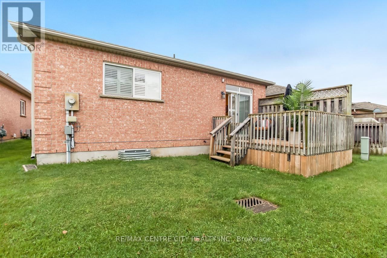 243 - 2025 Meadowgate Boulevard, London South, Ontario  N6M 1K9 - Photo 16 - X12354352