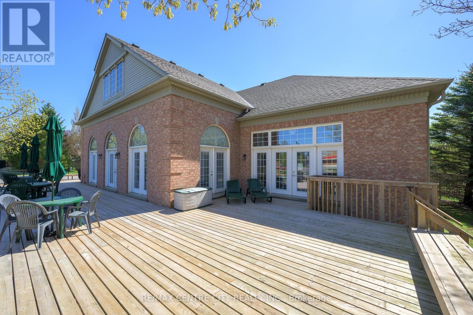 243 - 2025 Meadowgate Boulevard, London South, Ontario  N6M 1K9 - Photo 38 - X12354352