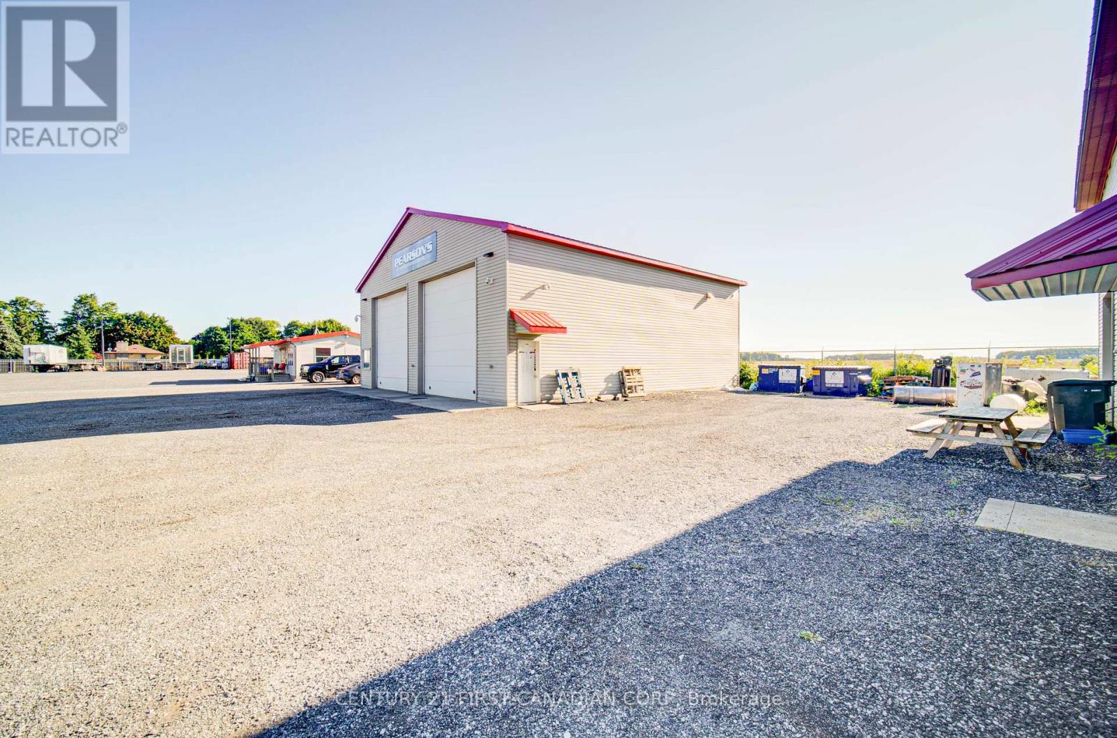 4524 Westchester Bourne, Thames Centre, Ontario  N0L 1B0 - Photo 14 - X12354385