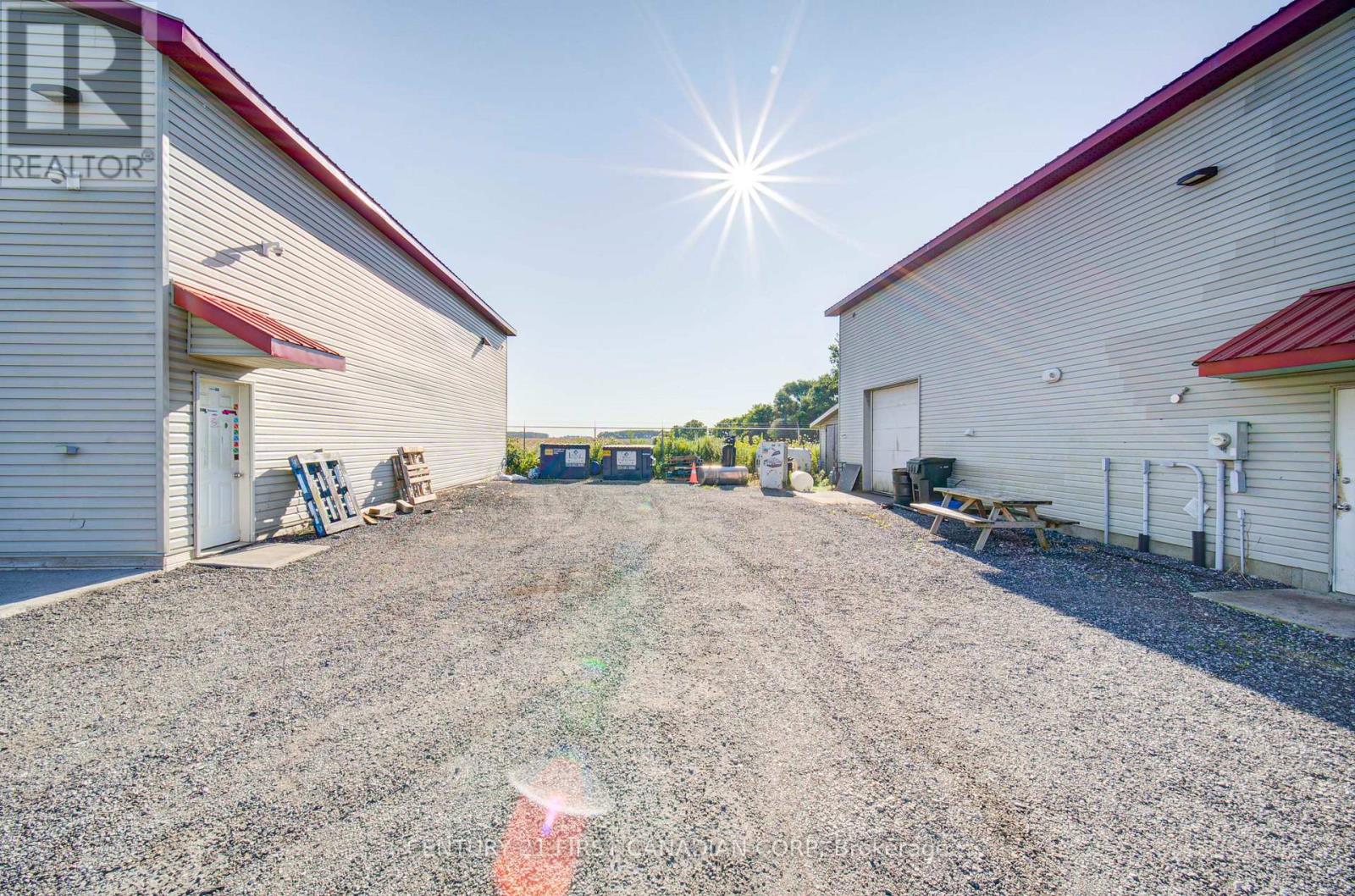 4524 Westchester Bourne, Thames Centre, Ontario  N0L 1B0 - Photo 16 - X12354385
