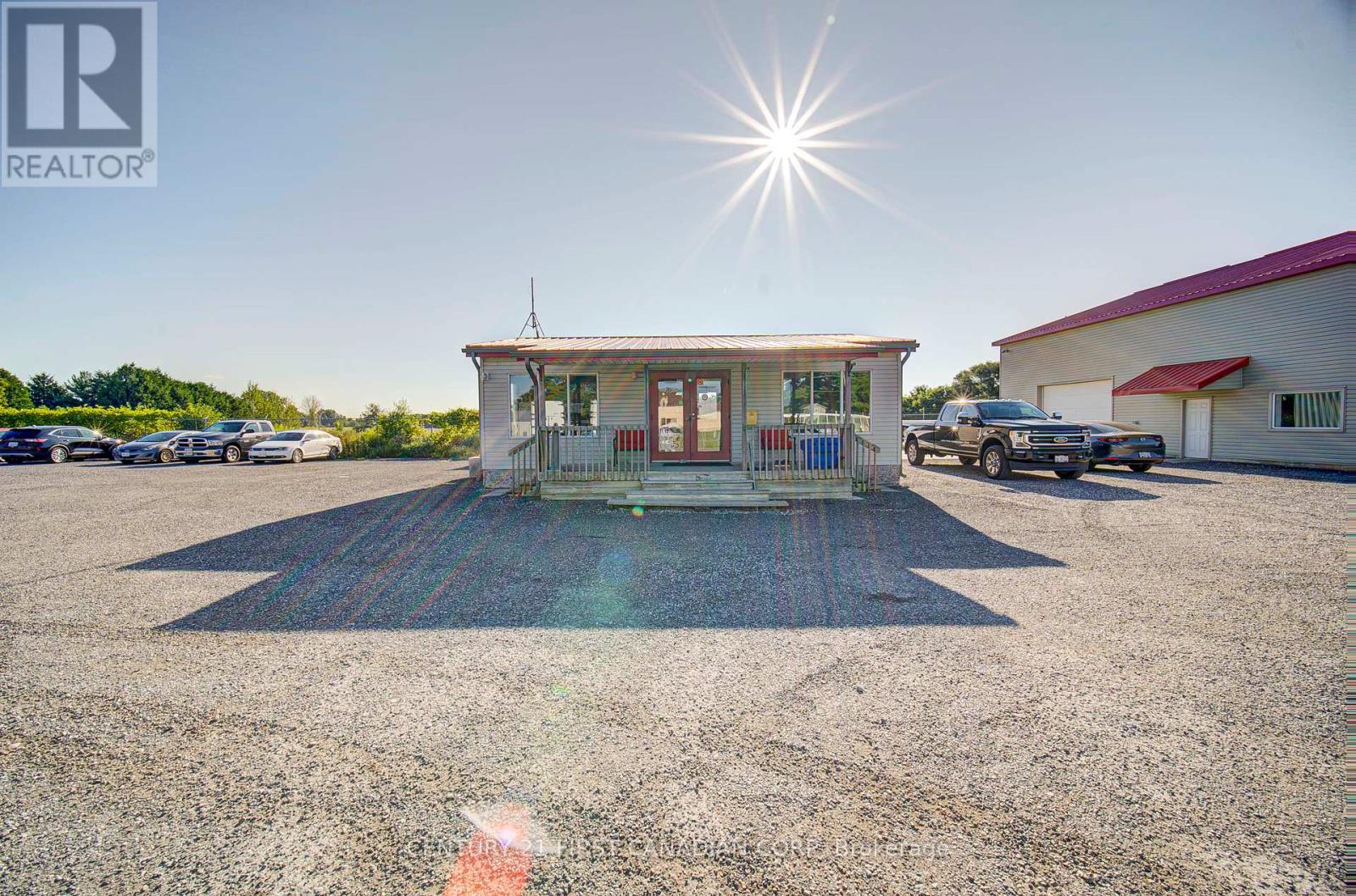 4524 Westchester Bourne, Thames Centre, Ontario  N0L 1B0 - Photo 17 - X12354385