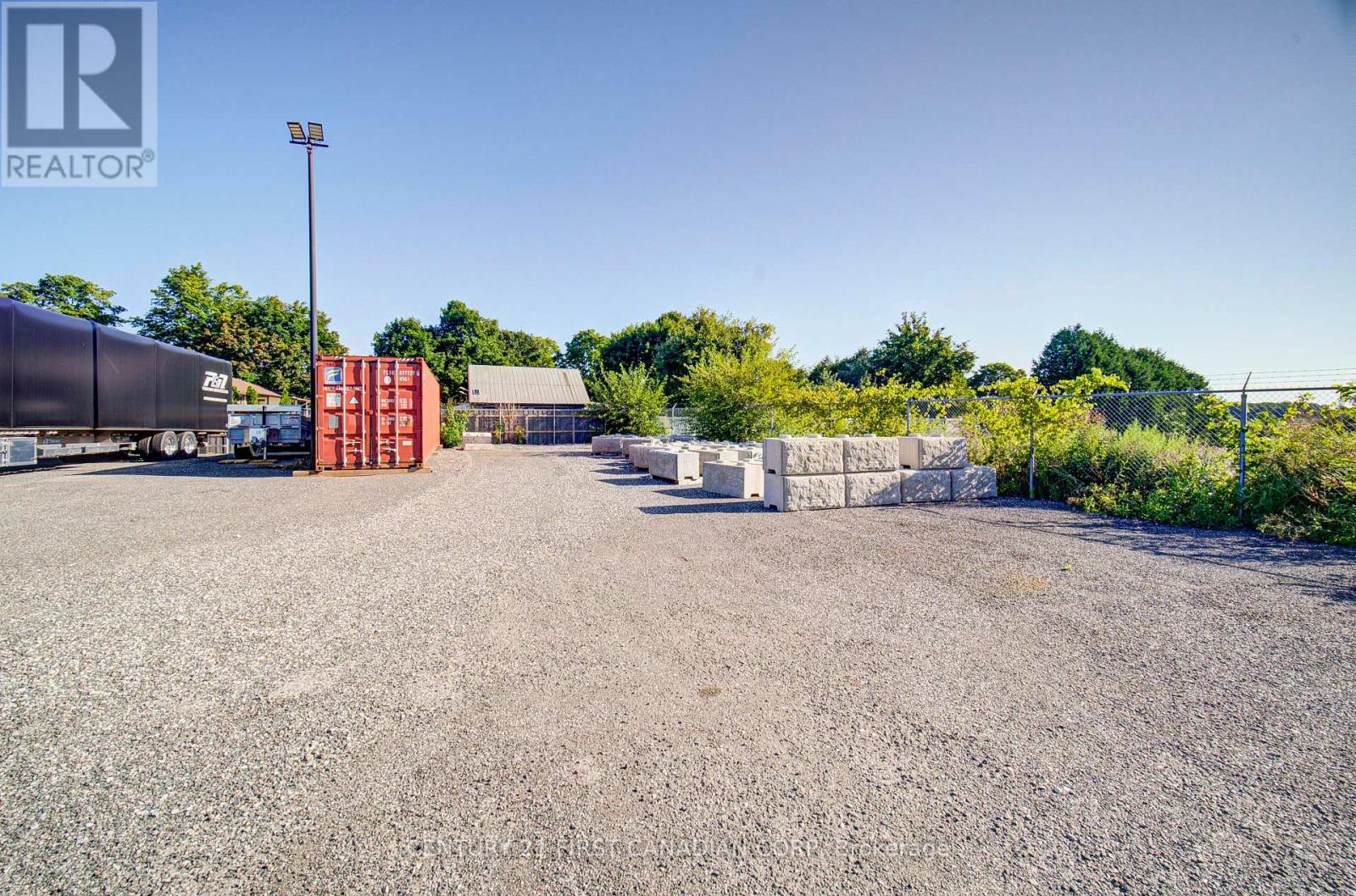 4524 Westchester Bourne, Thames Centre, Ontario  N0L 1B0 - Photo 19 - X12354385