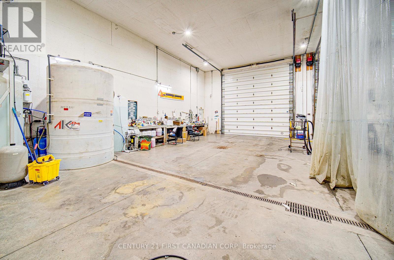 4524 Westchester Bourne, Thames Centre, Ontario  N0L 1B0 - Photo 32 - X12354385