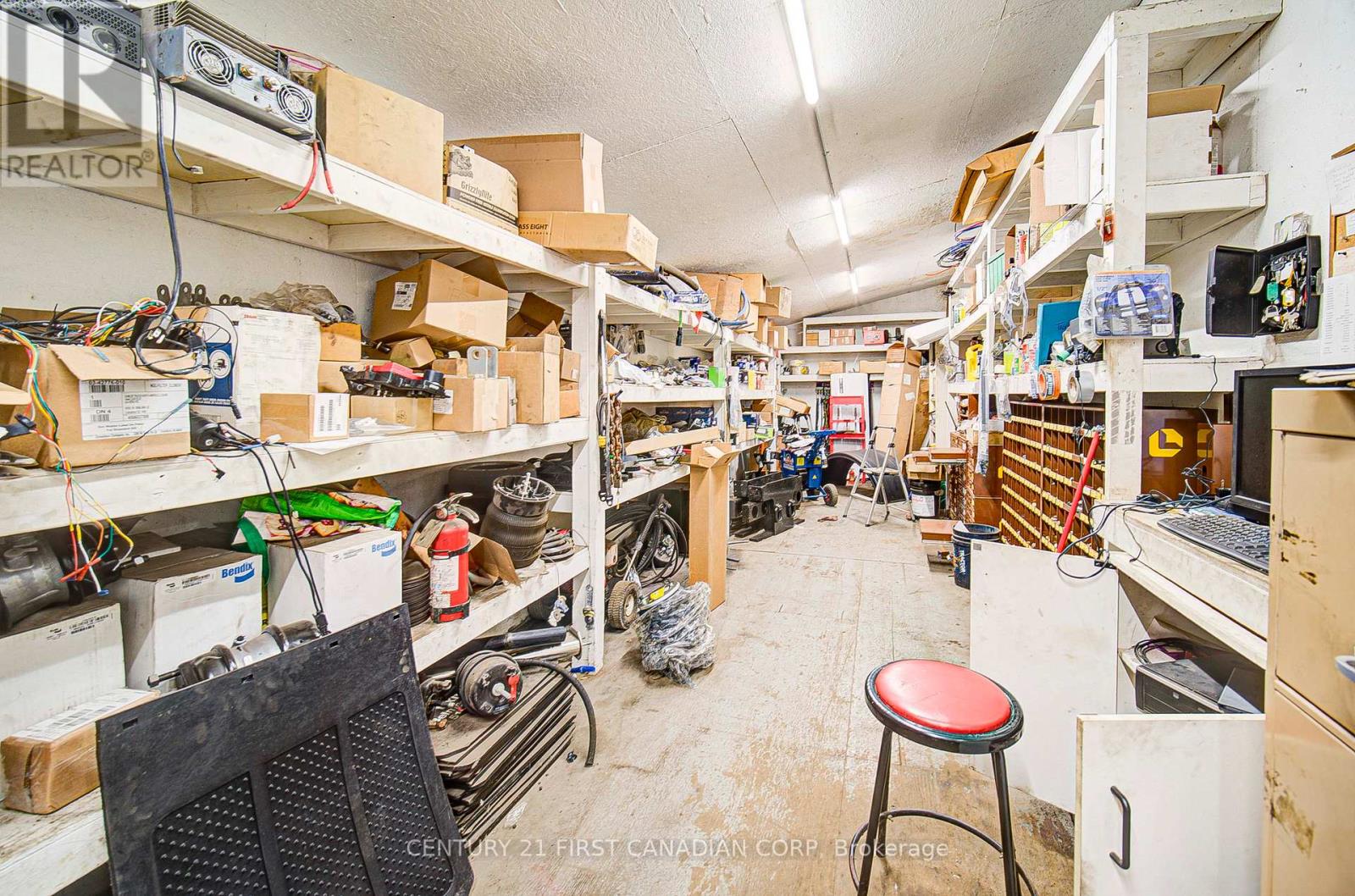 4524 Westchester Bourne, Thames Centre, Ontario  N0L 1B0 - Photo 39 - X12354385