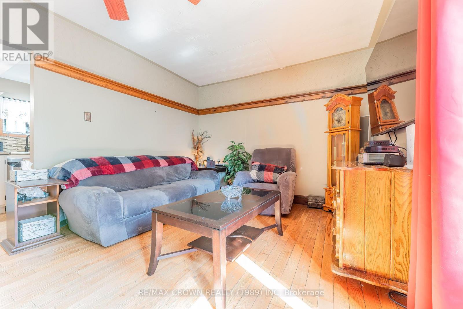 38 Third Avenue, Smooth Rock Falls, Ontario  P0L 2B0 - Photo 12 - T12354342