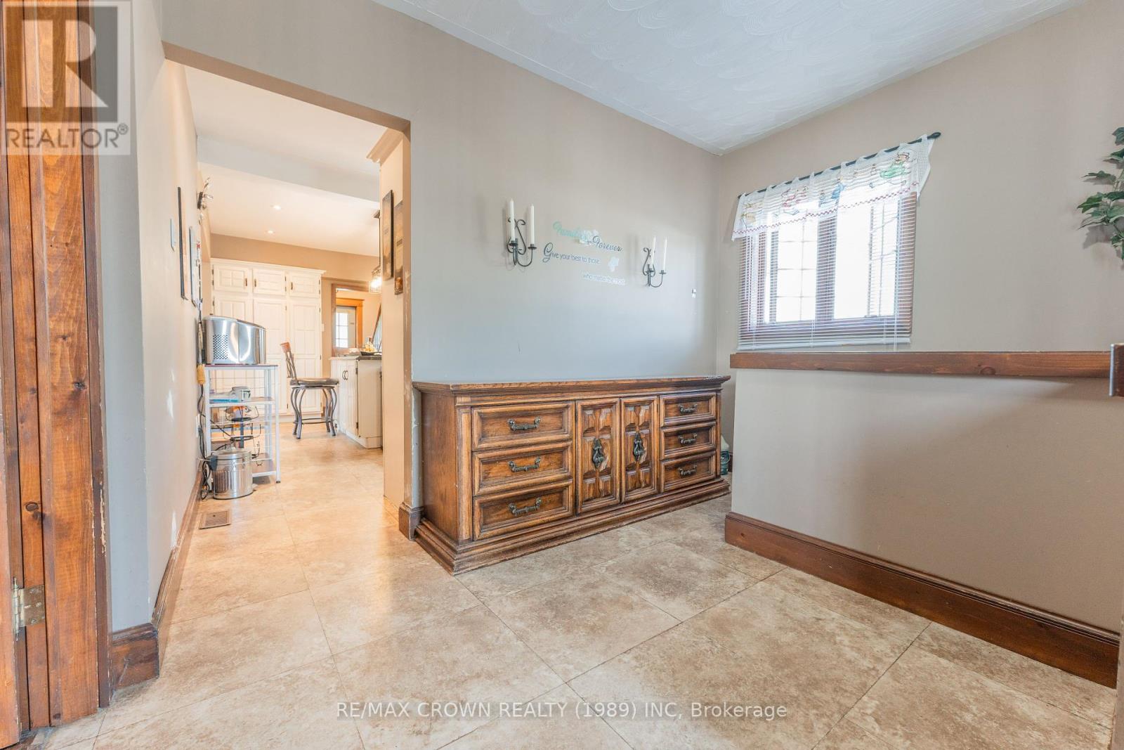 38 Third Avenue, Smooth Rock Falls, Ontario  P0L 2B0 - Photo 19 - T12354342