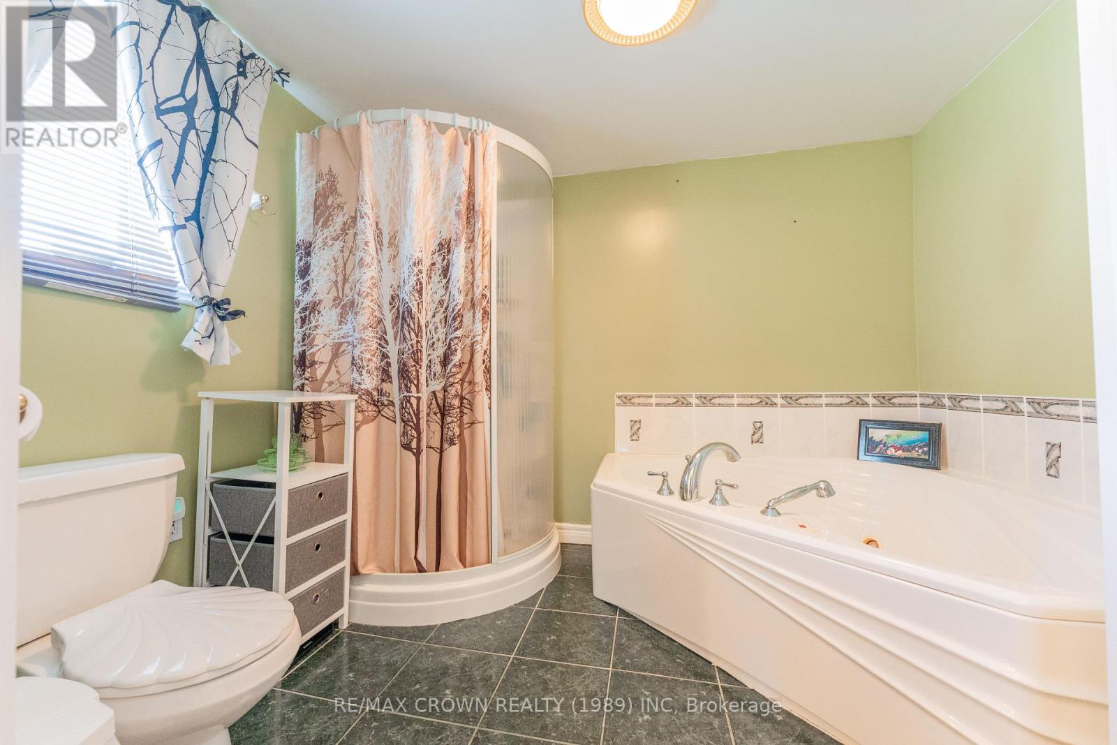 38 Third Avenue, Smooth Rock Falls, Ontario  P0L 2B0 - Photo 33 - T12354342