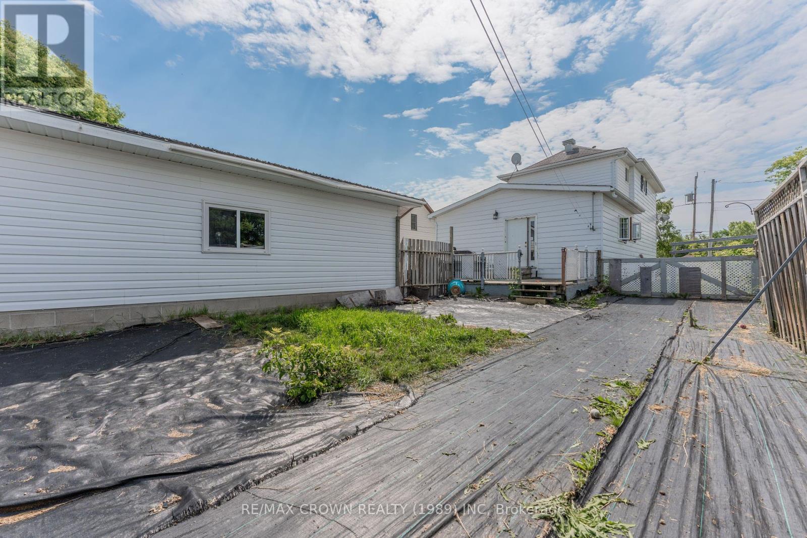 38 Third Avenue, Smooth Rock Falls, Ontario  P0L 2B0 - Photo 47 - T12354342