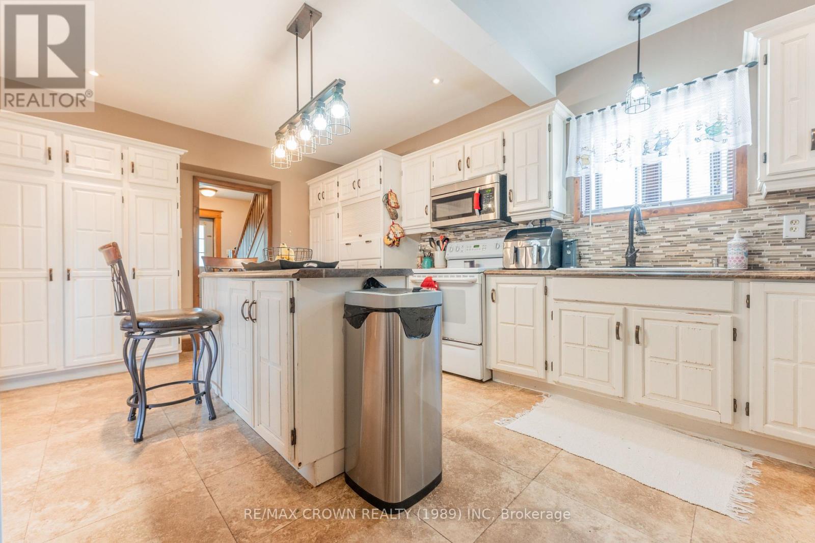 38 Third Avenue, Smooth Rock Falls, Ontario  P0L 2B0 - Photo 8 - T12354342