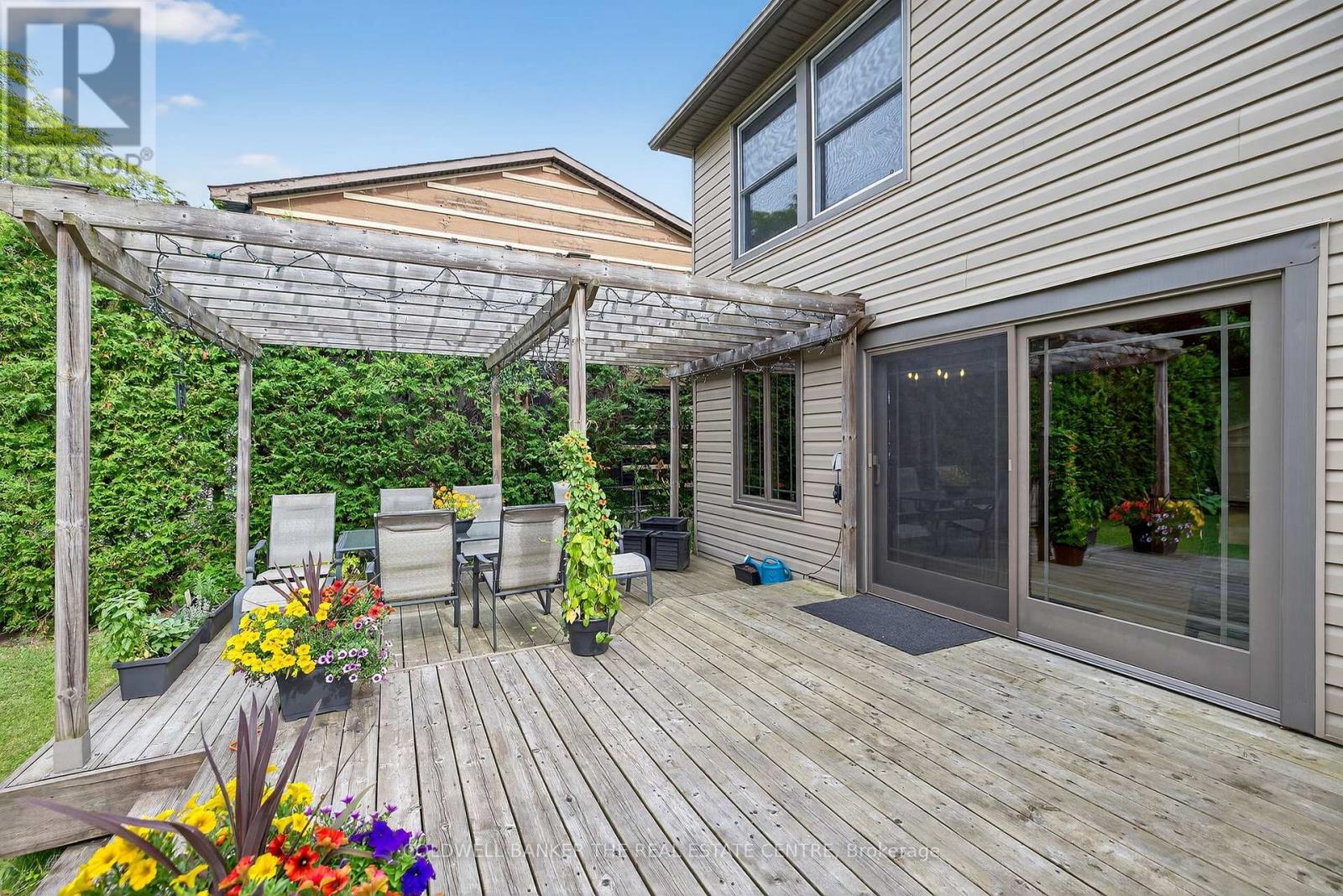 869 Magnolia Avenue, Newmarket (Huron Heights-Leslie Valley), Ontario  L3Y 5H5 - Photo 38 - N12354205