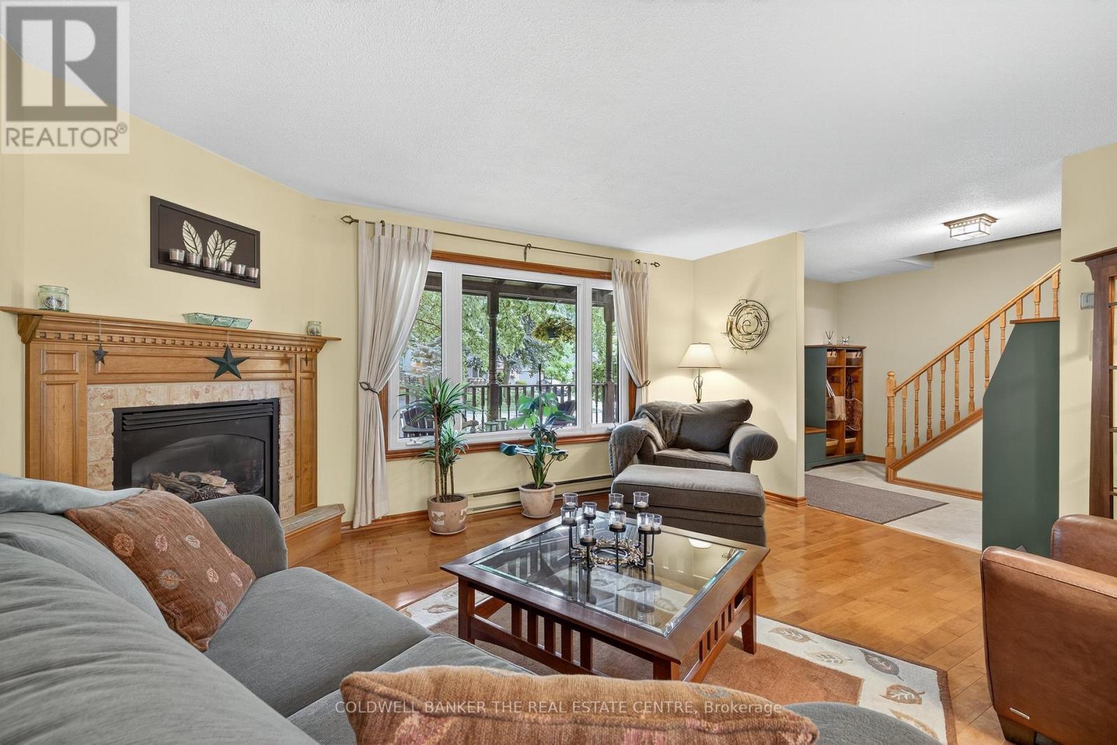 869 Magnolia Avenue, Newmarket (Huron Heights-Leslie Valley), Ontario  L3Y 5H5 - Photo 9 - N12354205