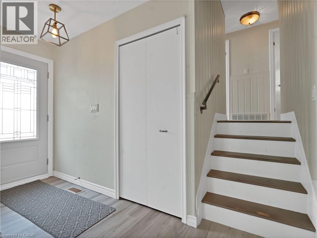 64 Garrow Drive, Hamilton, Ontario  L9C 2X3 - Photo 16 - 40761609