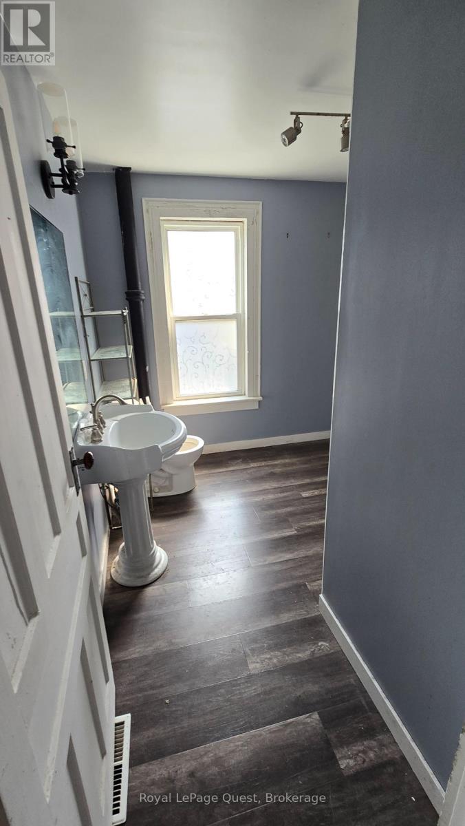699 Quebec Street, Midland, Ontario  L4R 1E3 - Photo 6 - S12354295