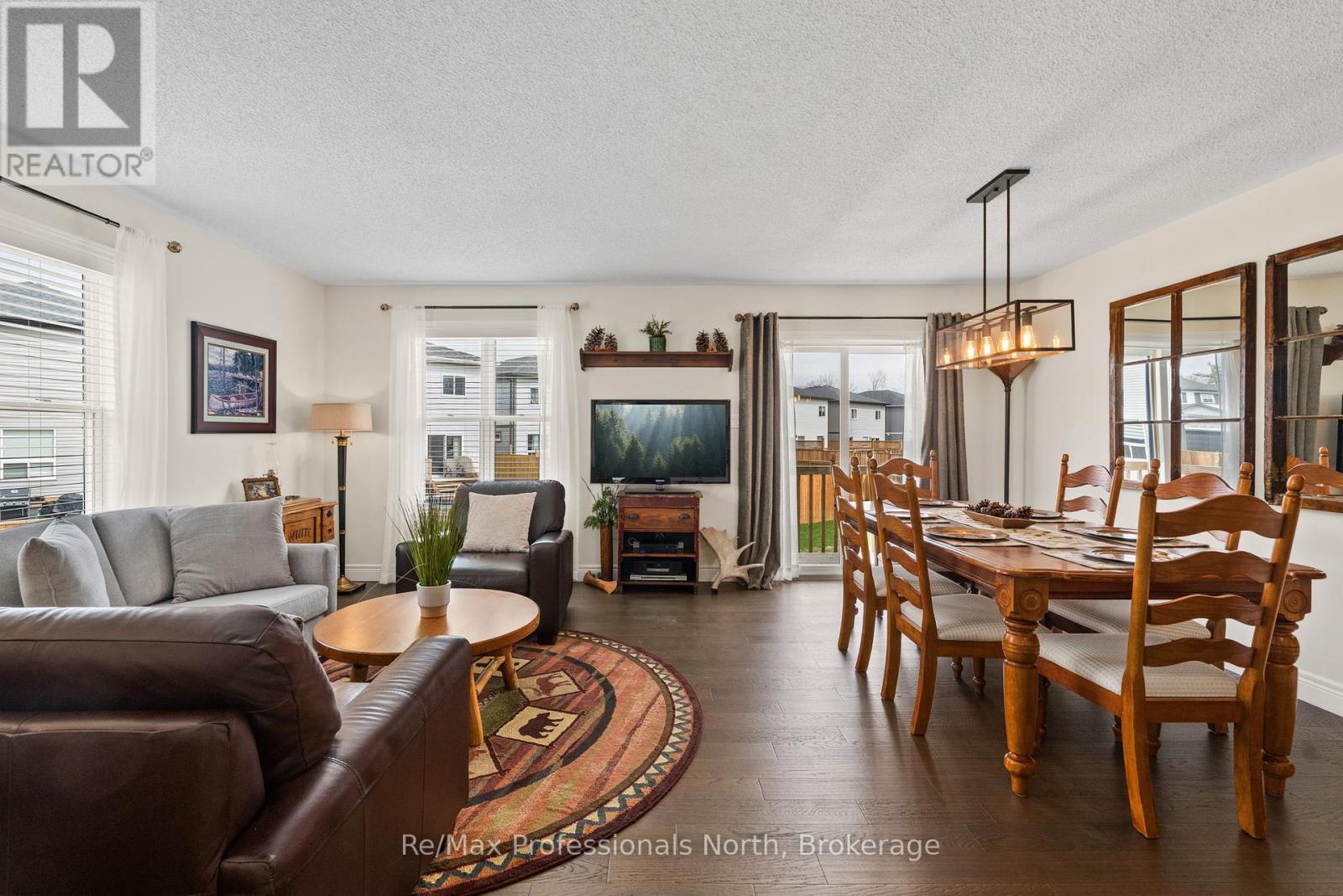 160 Daffodil Court, Gravenhurst, Ontario  P1P 0B8 - Photo 15 - X12354297