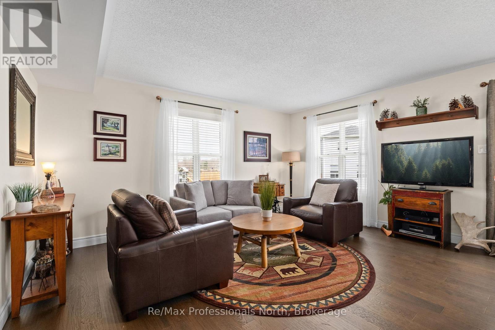 160 Daffodil Court, Gravenhurst, Ontario  P1P 0B8 - Photo 16 - X12354297